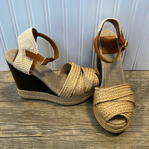 Tory Burch Shoes - Tory Burch wedge sandal